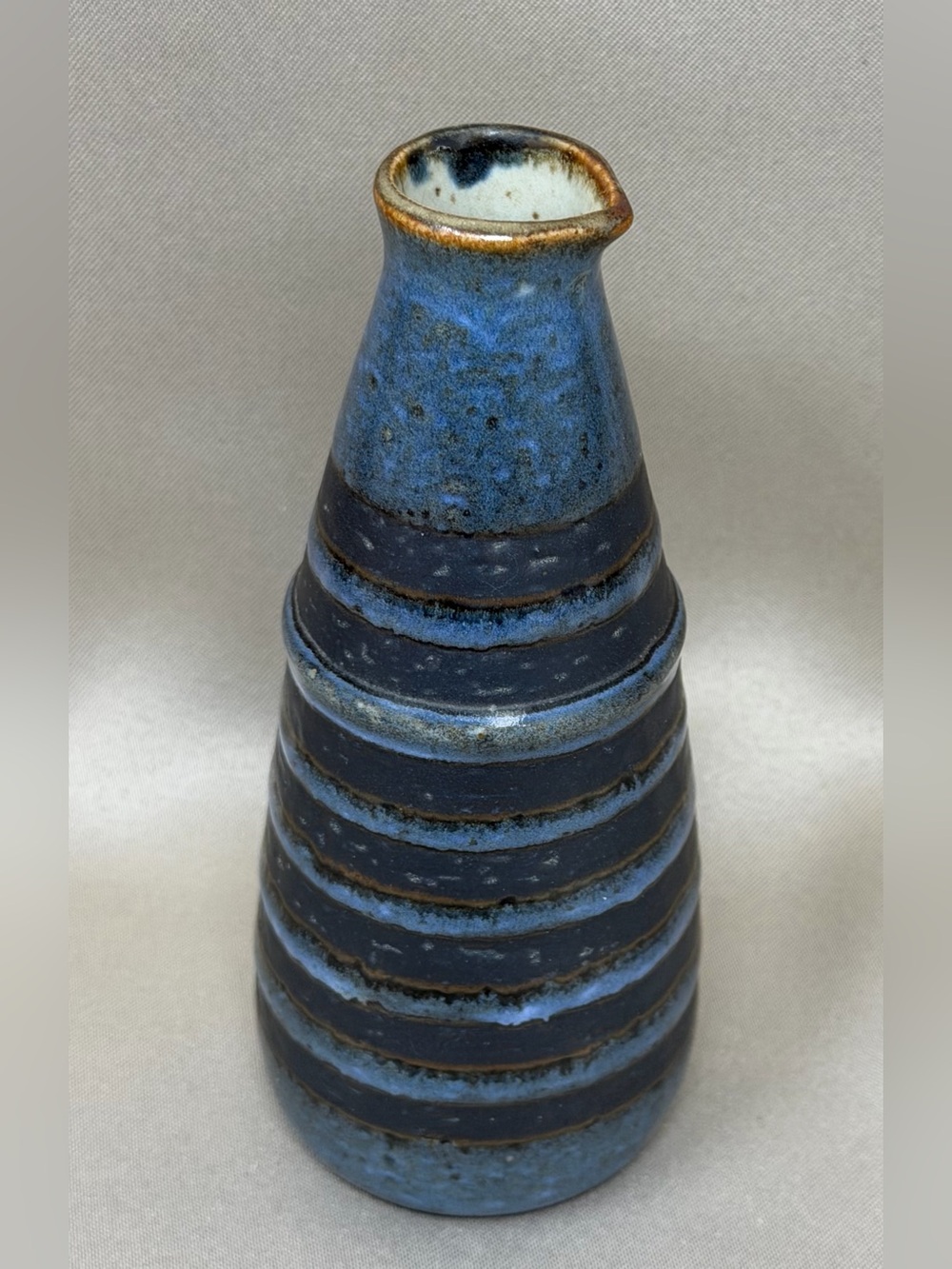 Lovely Vintage 1970s Otagiri Japan Blue Stoneware MCM Vase 5 1/2”